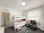Kinderzimmer - Top gepflegte Eigentumswohnung, 3,5 Zi., Loggia, mod. Bad