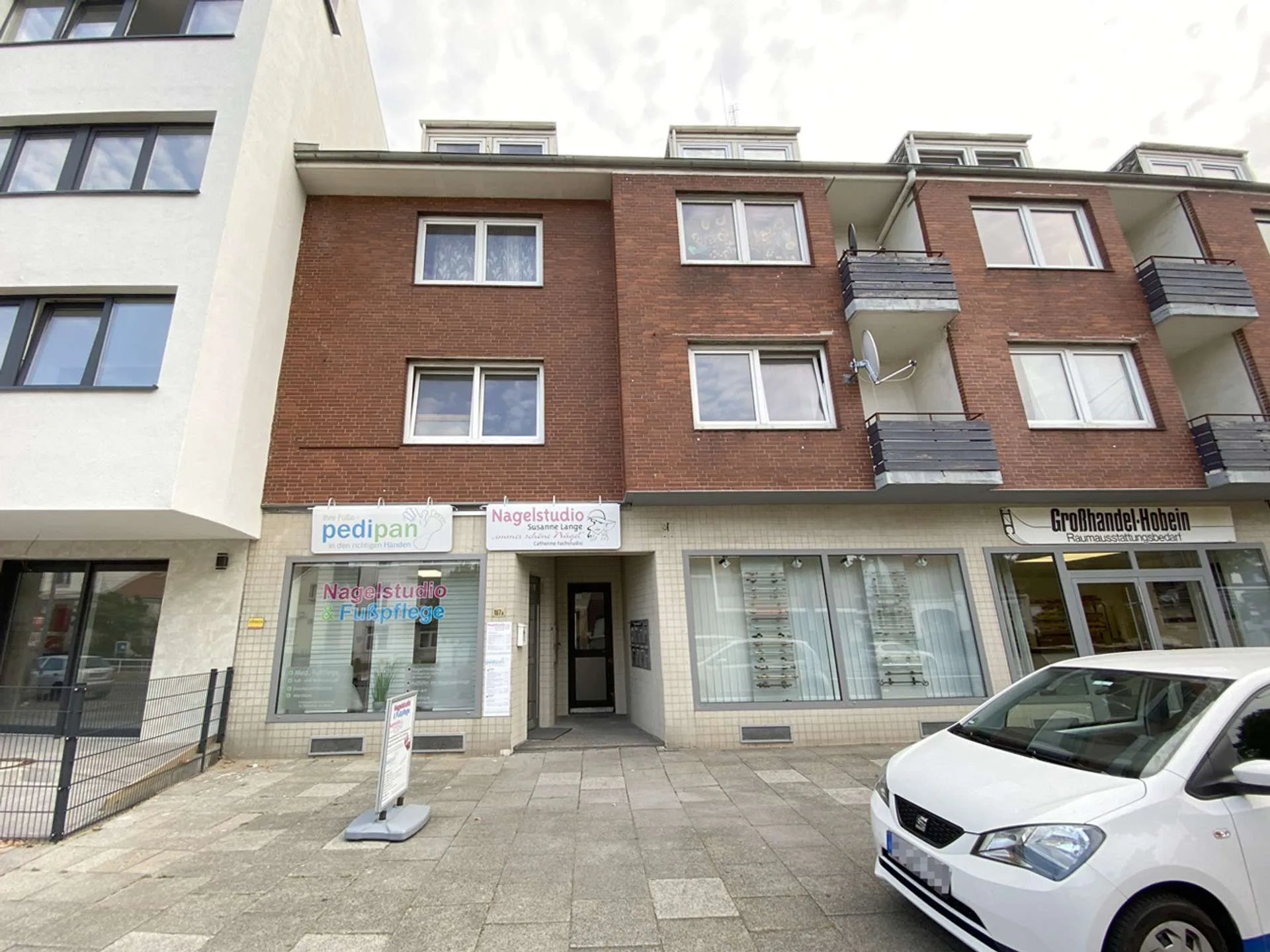 Wohnhaus von der Straßenseite