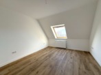 Schlafzimmer - Sanierte 3-Zimmer-Wohnung mit großem Balkon in Habenhausen