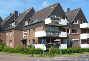 Sanierte 3-Zimmer-Wohnung mit großem Balkon in Habenhausen, 28279 Bremen, Etagenwohnung