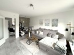 Wohnzimmer 2 - Kleines, top gepflegtes Reihenhaus mit EBK, Garten