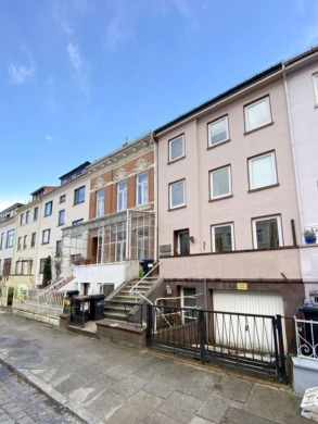 MFH, Flüsseviertel, Leerstand mit Sanierungsbedarf, Baugenehmigung f. Umbau und Dachausbau vorh., 28201 Bremen, Mehrfamilienhaus
