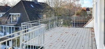 Schwachhausen | 2-Zimmer-Wohnung mit Dachterrasse im Altbremer Haus, 28209 Bremen, Etagenwohnung
